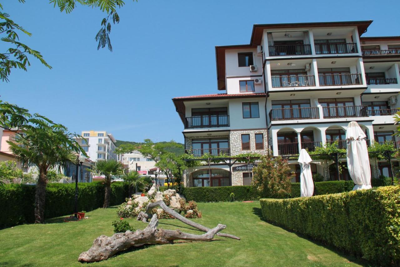 Bademite Apartments Sveti Vlas Bagian luar foto