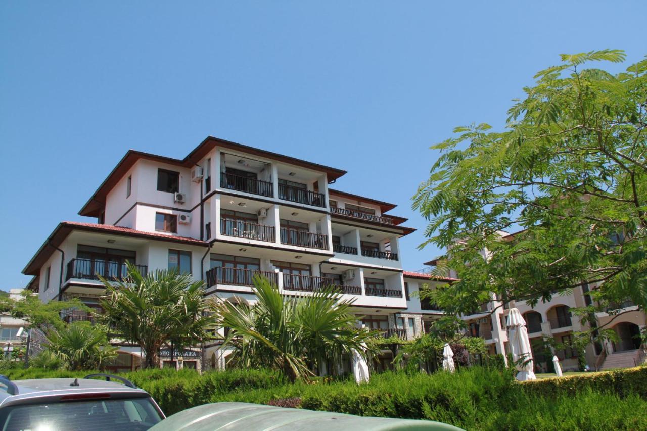 Bademite Apartments Sveti Vlas Bagian luar foto