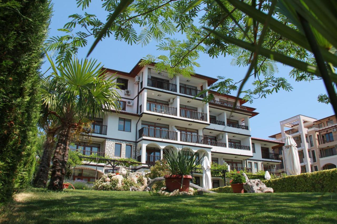 Bademite Apartments Sveti Vlas Bagian luar foto