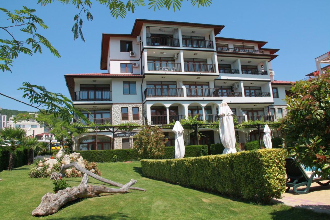 Bademite Apartments Sveti Vlas Bagian luar foto