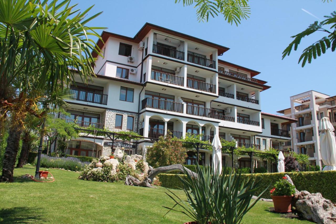 Bademite Apartments Sveti Vlas Bagian luar foto