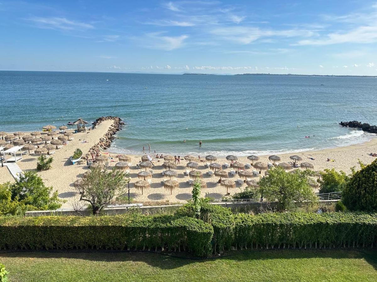Bademite Apartments Sveti Vlas Bagian luar foto