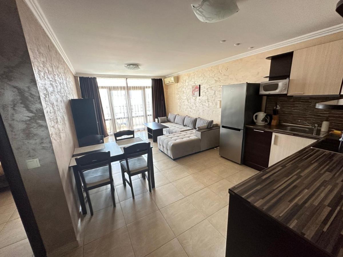 Bademite Apartments Sveti Vlas Bagian luar foto