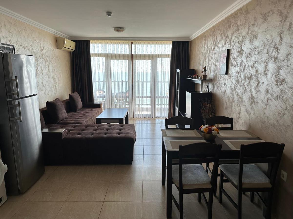 Bademite Apartments Sveti Vlas Bagian luar foto