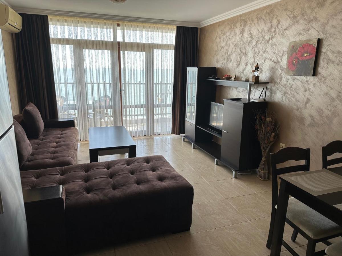 Bademite Apartments Sveti Vlas Bagian luar foto