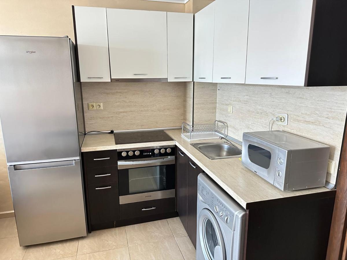Bademite Apartments Sveti Vlas Bagian luar foto