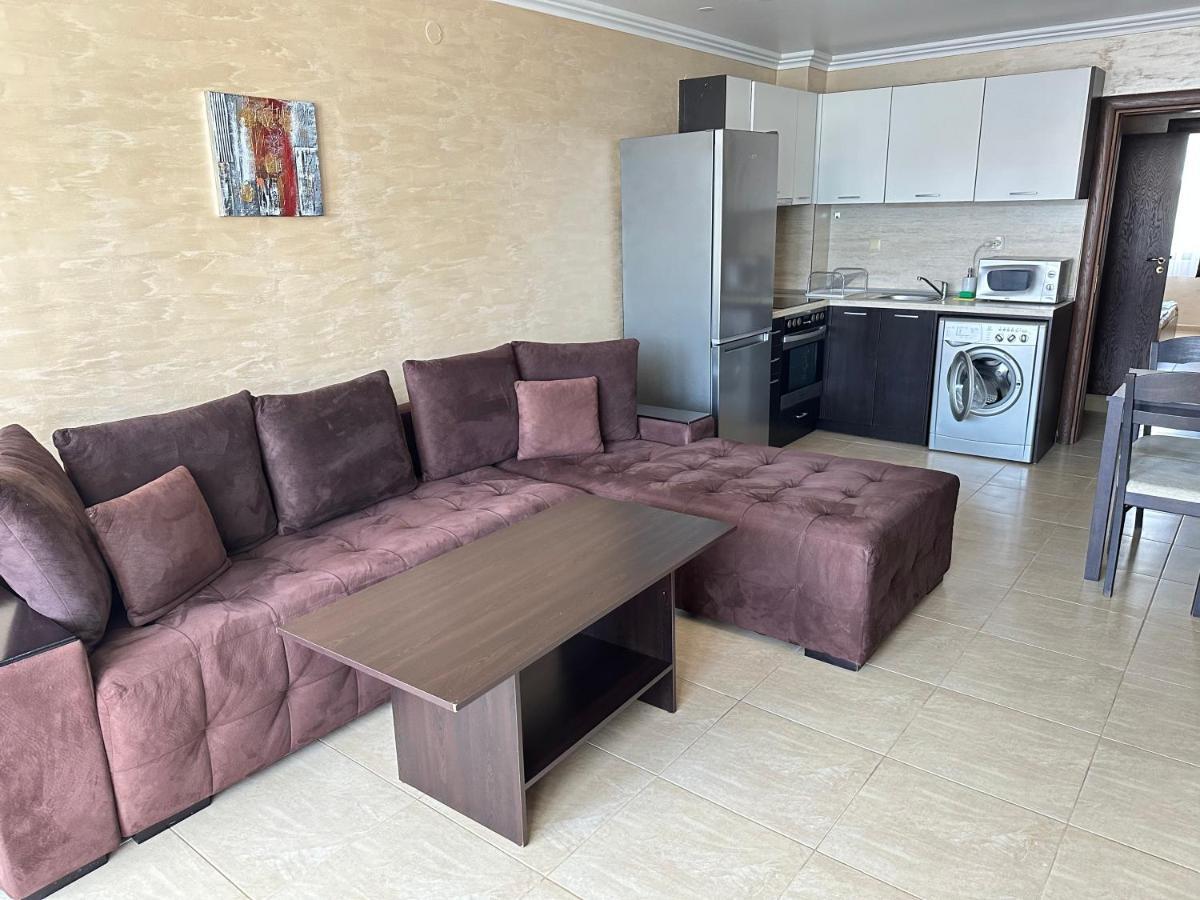 Bademite Apartments Sveti Vlas Bagian luar foto