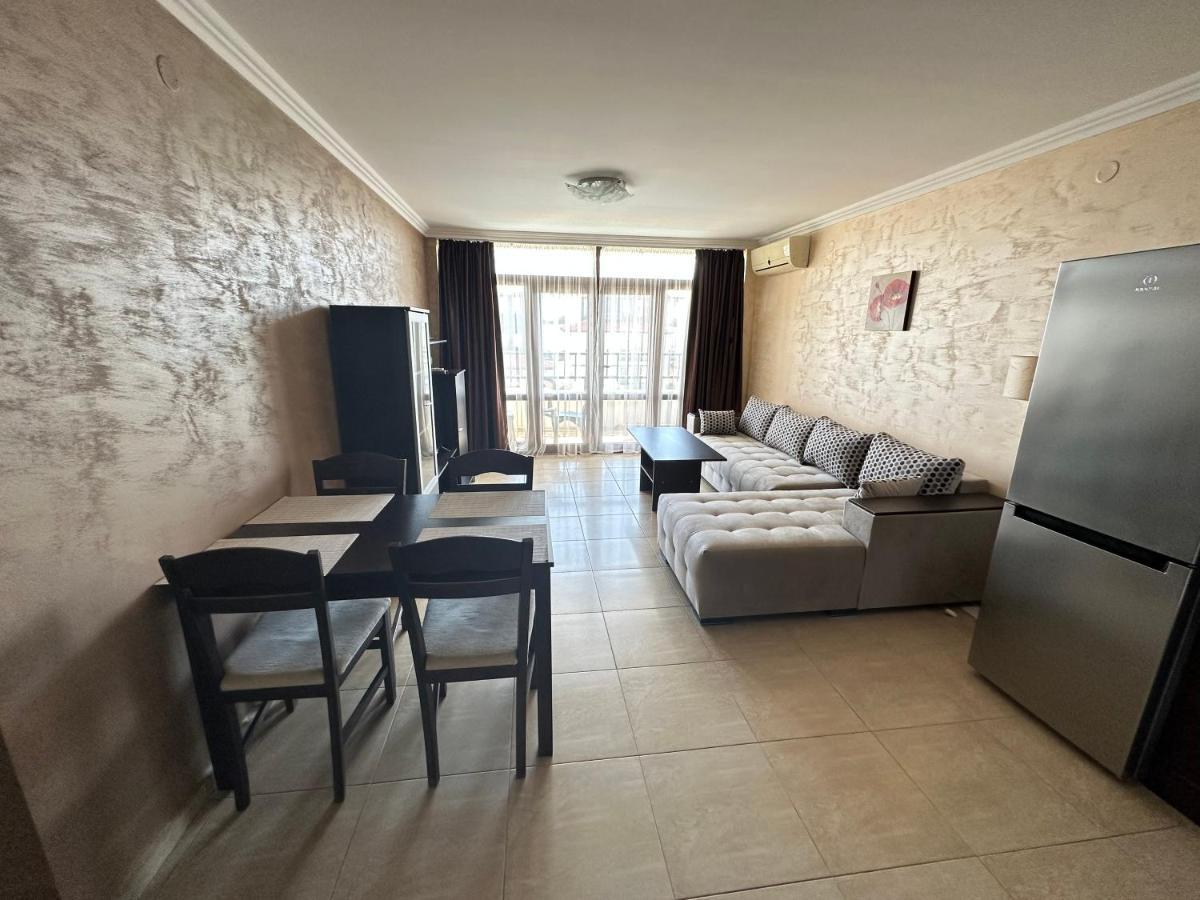 Bademite Apartments Sveti Vlas Bagian luar foto