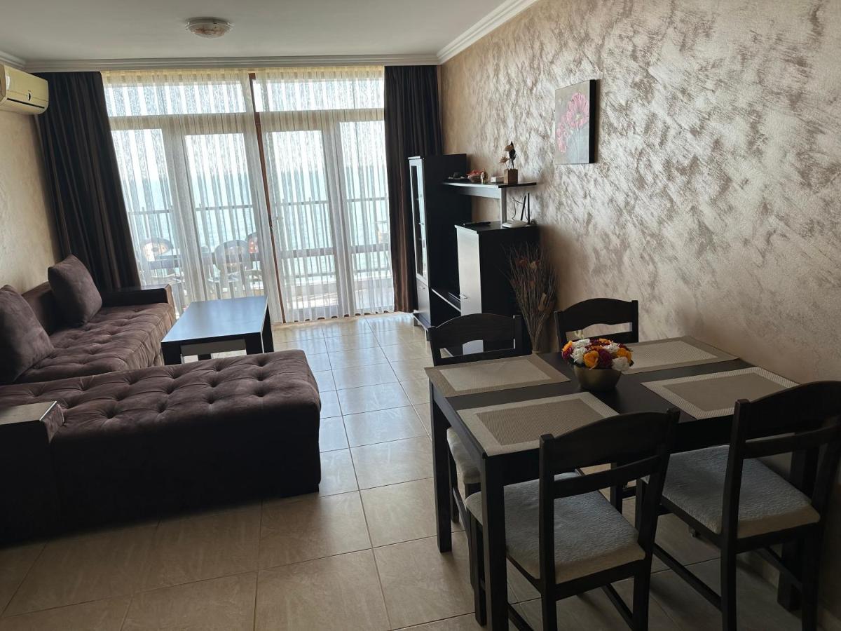 Bademite Apartments Sveti Vlas Bagian luar foto
